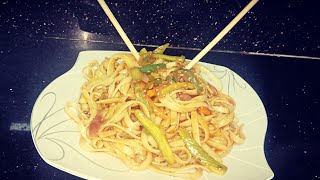 المكرونه الصينيه (pasta chainees) في 3دقائق والطعم جنان😛😛