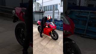 Ducati 1098 s start #ducati #ducati1098s #bike #moto #superbike #ducatipanigale #top #4k #motovlog