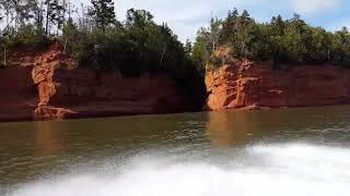 Cruising through Five Islands Provincial Park