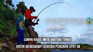 INILAH YANG TERJADI !! SAAT MANCING MERNIL HARUS SALAH MENGHADAPI LAWAN,PENGHUNI SPOT INI 😱