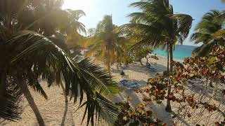 Playa Esmeralda Sol Rio De Luna y Mares Cuba