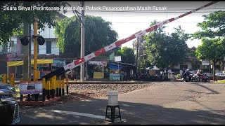 SUARANYA SEMBER!!.. Palang Pintu Perlintasan Kereta Api Bintaro