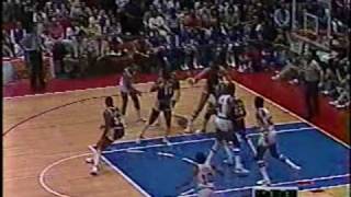 Clint Richardson to Darryl Dawkins for the dunk