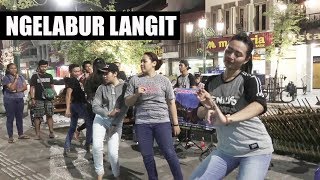 SUMPAH !! KAMU PASTI SUKA YG INI / NGELABUR LANGIT / ANGKLUNG RAJAWALI  MALIOBORO YOGYA