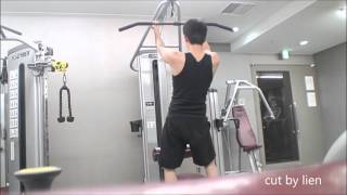 HD 2PM TAECYEON EXERCISING