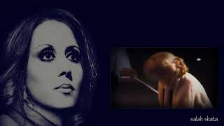 waaw .. فيروز 😄 بتضحك .. fairouz