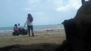 Memory - sandalan lalu lari di pantai