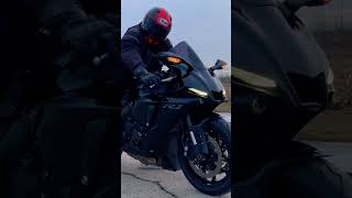 2022 Yamaha R1 REVS 🏍️ Welcome to the channel! #exhaust #bike #superbike