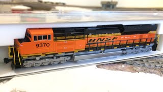 N Scale KATO BNSF SD70ace #9370 Unboxing And test!