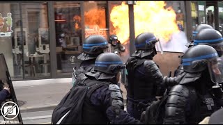 Affrontements dans la manif contre la réforme des retraites le 23/03/23 à Paris