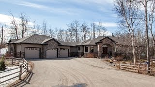 Luxury Acreage 10 Minutes West of Edmonton for Sale