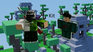 Playing Roblox Bedwars with a fan that gifted me the Trinity kit