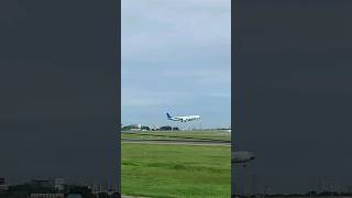 GARUDA INDONESIA Airbus A330 landing super smooth di bandara Soekarno Hatta.