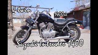 Мощный V-Twin Suzuki Intruder VS1400. Едет на все деньги.