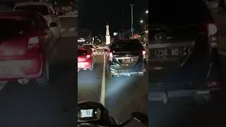 suasana malam hari wekend di jogja