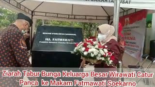 Ziarah Tabur Bunga Keluarga Besar Wirawati Catur Panca ke Makam Fatmawati Soekarno