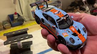 Carrera Digital 132 Porsche 911 RSR Gulf Edition Tuning.