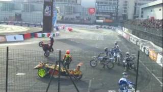 Motor Show 2011: drift impennate show polizia parte 1