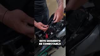 Instala de manera muy sencilla un cargador rápido para celular en tu motocicleta #moto #motorcycle