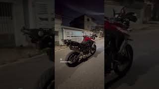 Tigao nos conformes 🤌🔥 #triumph #tiger #motovlog #motorcycle #244 #59d #grau