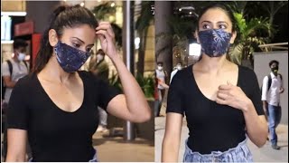 Rakul Preet Singh RUN AWAY From Media After NCB Dragged Her Name In Druks Case At Mumbai Airport