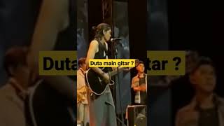 Duta Sheila on 7 main gitar ? 🤔🥰