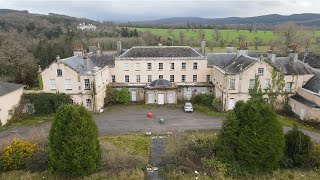 Exploring The Massive Abandoned 'K' Mansion