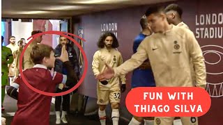 Kid made Thumbing nose Fun with Thiago Silva