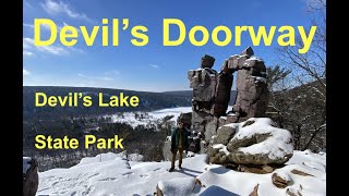 HIKING | Balanced Rock Trail | Devil's Doorway Trail | Devil's Lake State Park | Winter