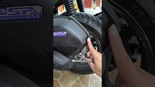 Cara Membuka Cover Filter Udara Honda PCX 160 #shorts