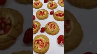 Preview of Strawberry Cheesecake Cookies!