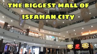 the biggest mall of isfahan city ( iran country )