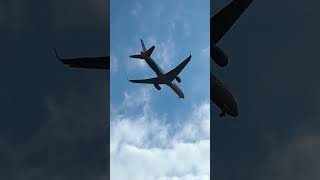 757 arriving into #manchesterairport #aviation #757 #closeup