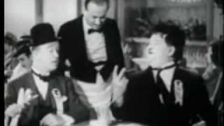 Laurel et Hardy : The Flying  Deuces