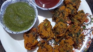 Spring Onion & Spinach Pakode Recipe – Hare Pyaz aur Palak Ke Pakode Recipe,  Green Chatney Recipe