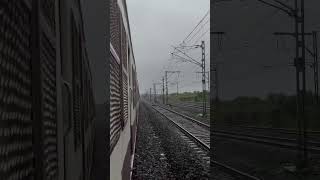 Mumbai local in rain || Mood || #train #mumbailocal #mumbai #mood #vibe #indianrailways