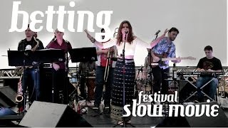 BETTING - The Dollar Bills (Festival Slow Movie)