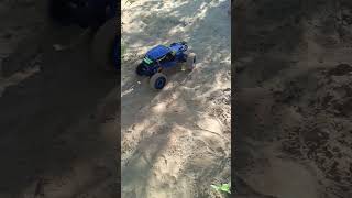 На машине забит протектор мокрым песком #offroads рыхлый песок #rccar 4×4 полный привод