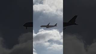 Singapore airlines Airbus A350 #planespotting #viral #singaporeairlines #shorts