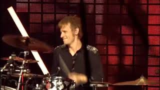 Muse feat. The Edge (U2) - Where the streets have no name - live @ Glastonbury - 2010