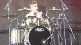 @JUSTINBIEBER PLAYING DRUMS IN BIRMINGHAM AL BELIEVE TOUR 1/16/13