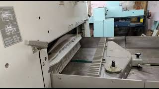 Working Video of Polar Mohr 115 EM Monitor Paper Cutting Machine