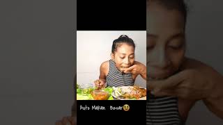 Heboh mukbang ayam bakar buatan sendiri+ Pete, Auto nambah nasi, Supeeeer hot# Shorts