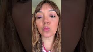 Testando gloss/batom UNIQUE MAUVE da Mary Kay com o truque do bocão (efeito de preenchimento)