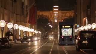 Exklusive Weihnachtsbeleuchtung | Weihnachtliche Lichtinstallation: Die Münchner Maximilianstraße