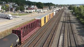 Long, slow NS manifest rolls into Leetsdale, PA