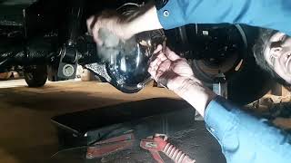 Changing gear oil in a Dana 60. Episode 2 of 2