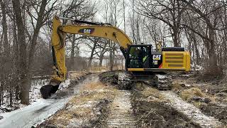 CAT 336F WITH USING TRIMBLE GPS TO CLEAN DRAINAGE DITCHS