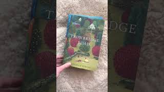 If you’re not in the mood for a traditional Valentine’s Day read!#booktube #reading #books #booktok