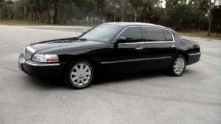 Lincoln Town Car L Series sedan by Daytona Limos